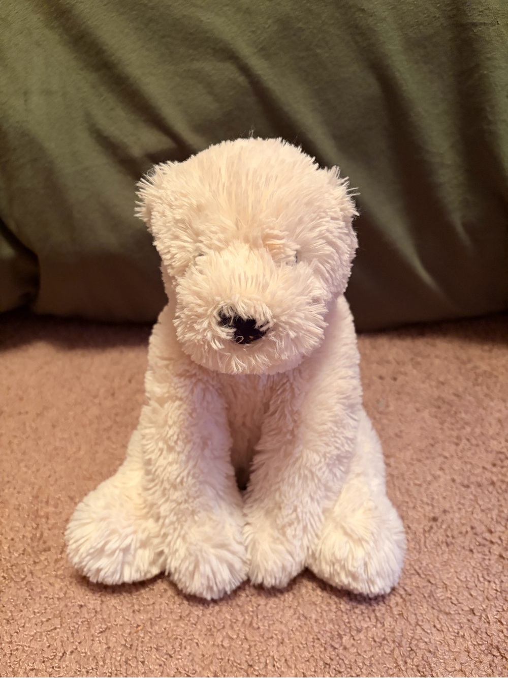 Jellycat medium Perry the polar bear 9 inches - Soft Fluffy Cuddler